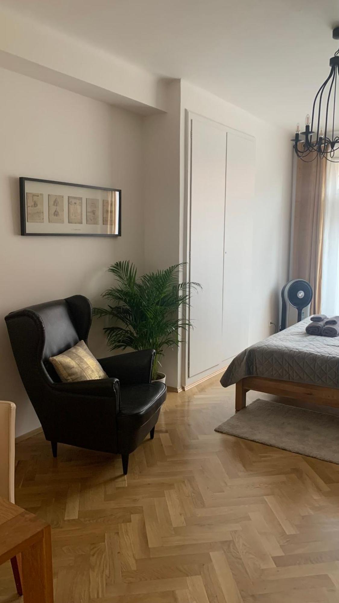 Apartment Anenska By Charles Bridge 3 Prague