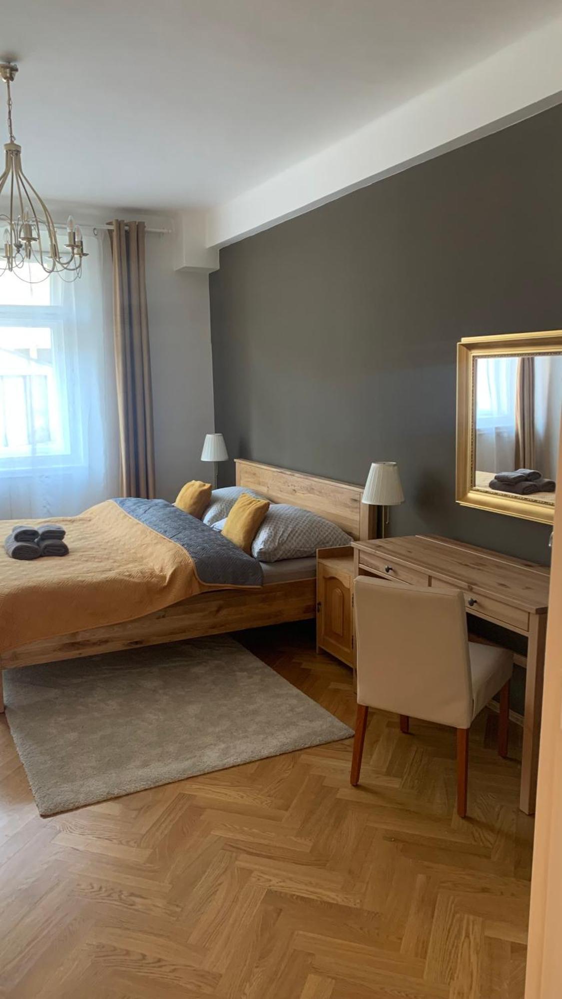 Anenska By Charles Bridge 3 * Prague